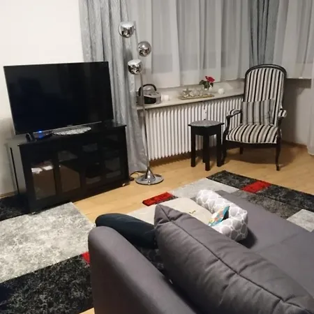 Wohn 80 Qm Eg 아파트